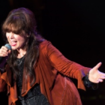 Ann Wilson performs with Heart at Shoreline Amphitheater. Photo by Clay Lancaster.